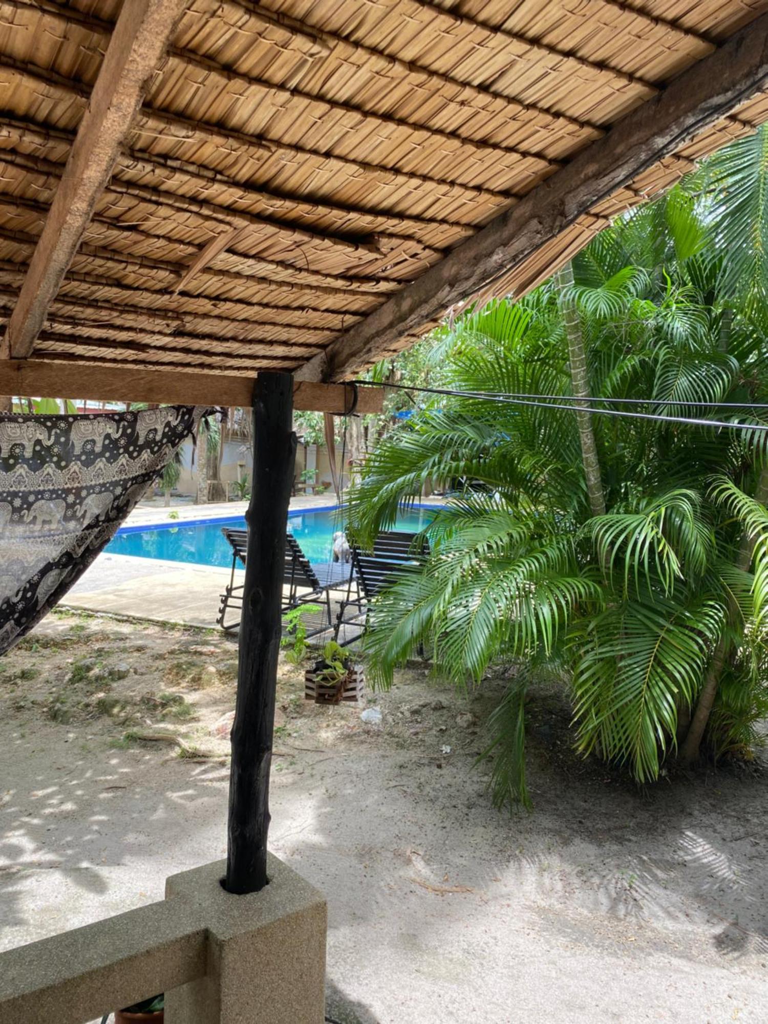 Apartamento Hutofhappiness Thong Sala Exterior foto