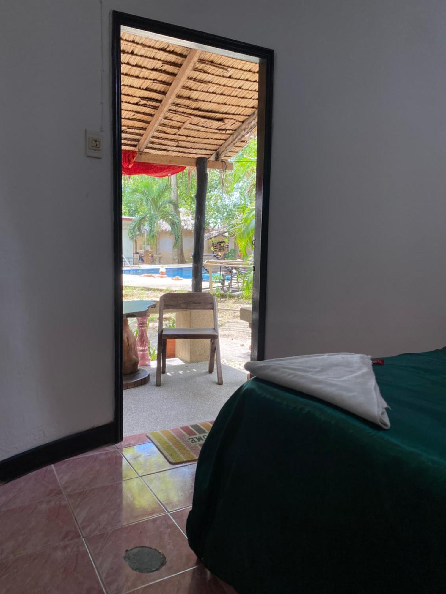 Apartamento Hutofhappiness Thong Sala Exterior foto